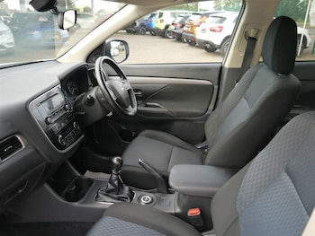 Used Mitsubishi Outlander 2013 for sale - 75615636: Photo 2