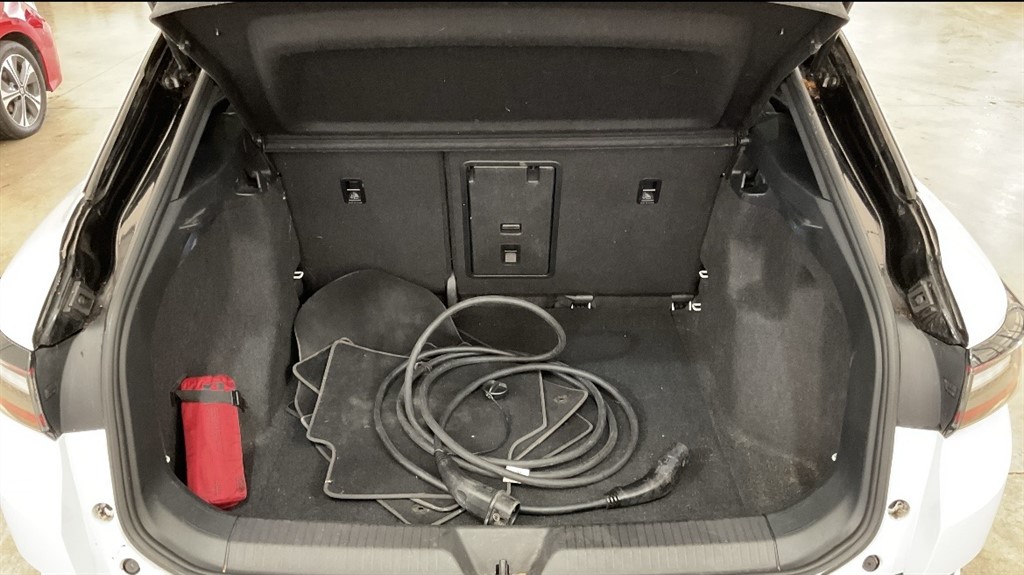 Used Volkswagen ID.4 2021 for sale - 76400907: Photo 8