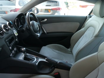 Used Audi TT 2010 for sale - 79191118: Photo