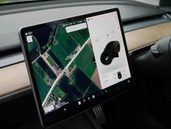 Used Tesla Model 3 2021 for sale - 76271777: Photo 3