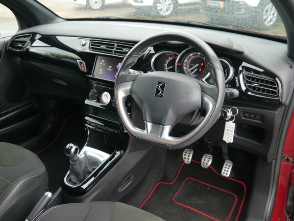 Used DS Automobiles DS 3 2016 for sale - 75570403: Photo 2