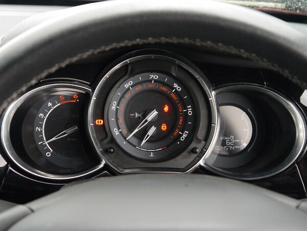 Used DS Automobiles DS 3 2016 for sale - 75570403: Photo 6