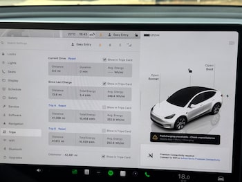 Used Tesla Model Y 2023 for sale - 75571462: Photo
