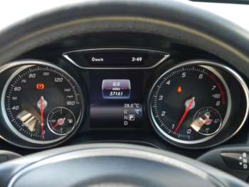 Used Mercedes-Benz GLA 2018 for sale - 75155823: Photo
