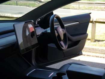 Used Tesla Model 3 2021 for sale - 74627002: Photo