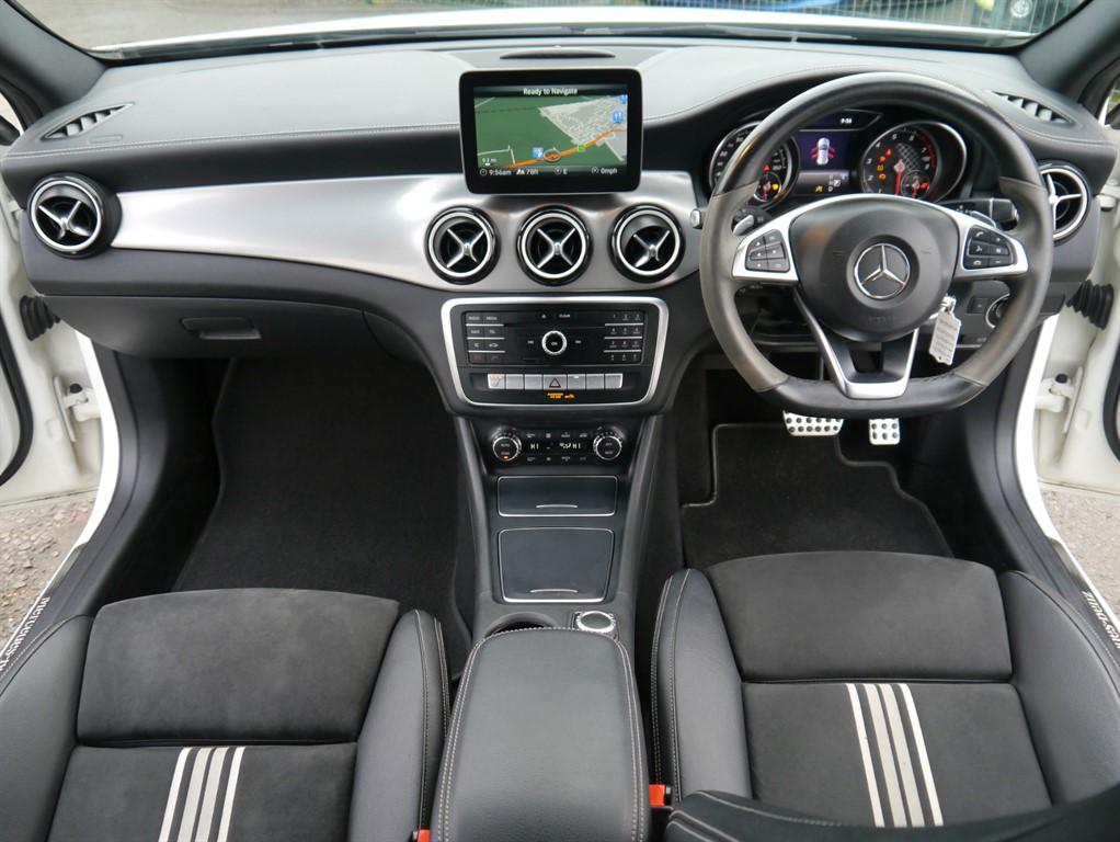 Used Mercedes-Benz 200 2018 for sale - 77256642: Photo 2