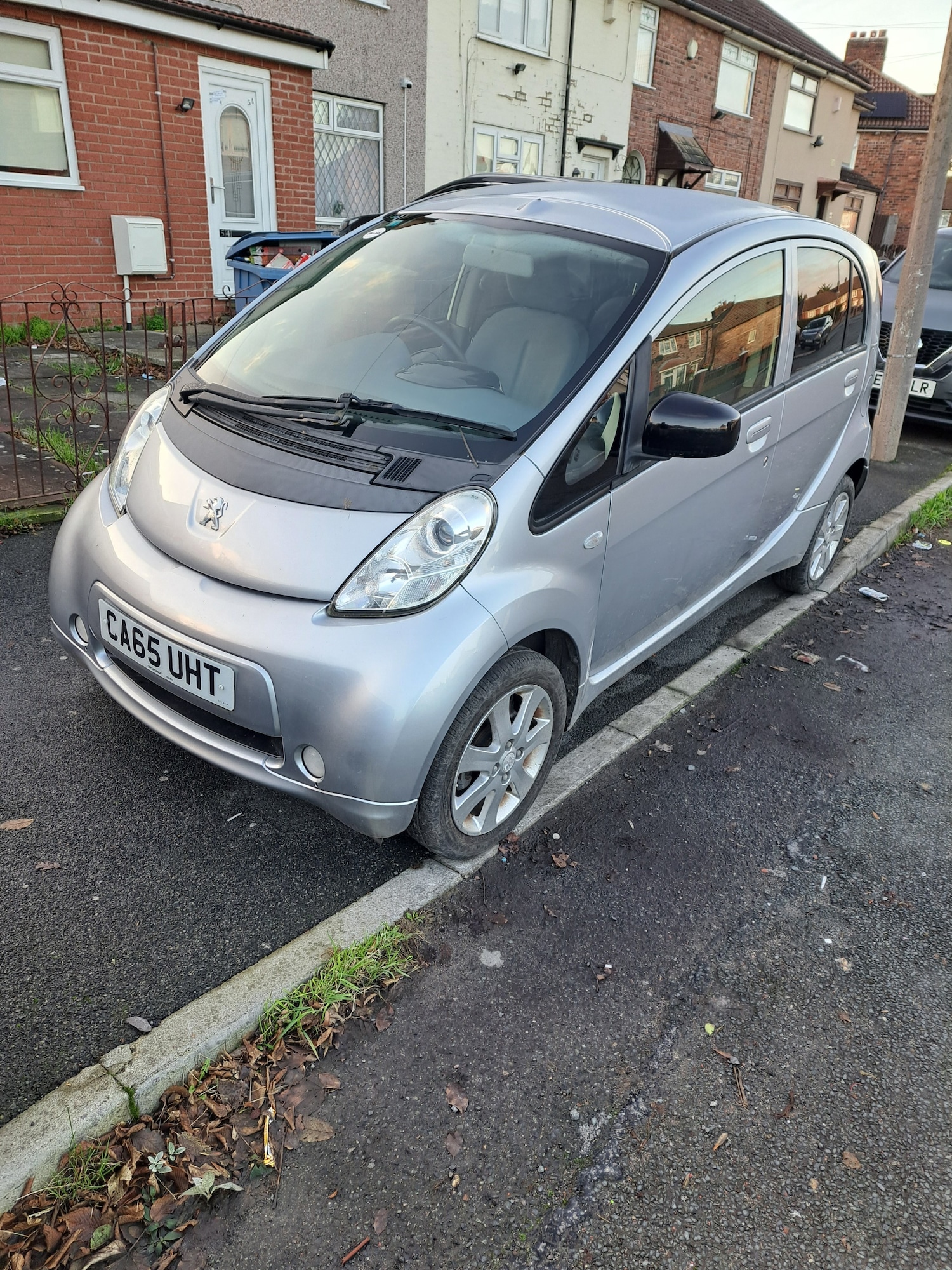 Used Peugeot iOn 2016 for sale - 77020685: Photo 2