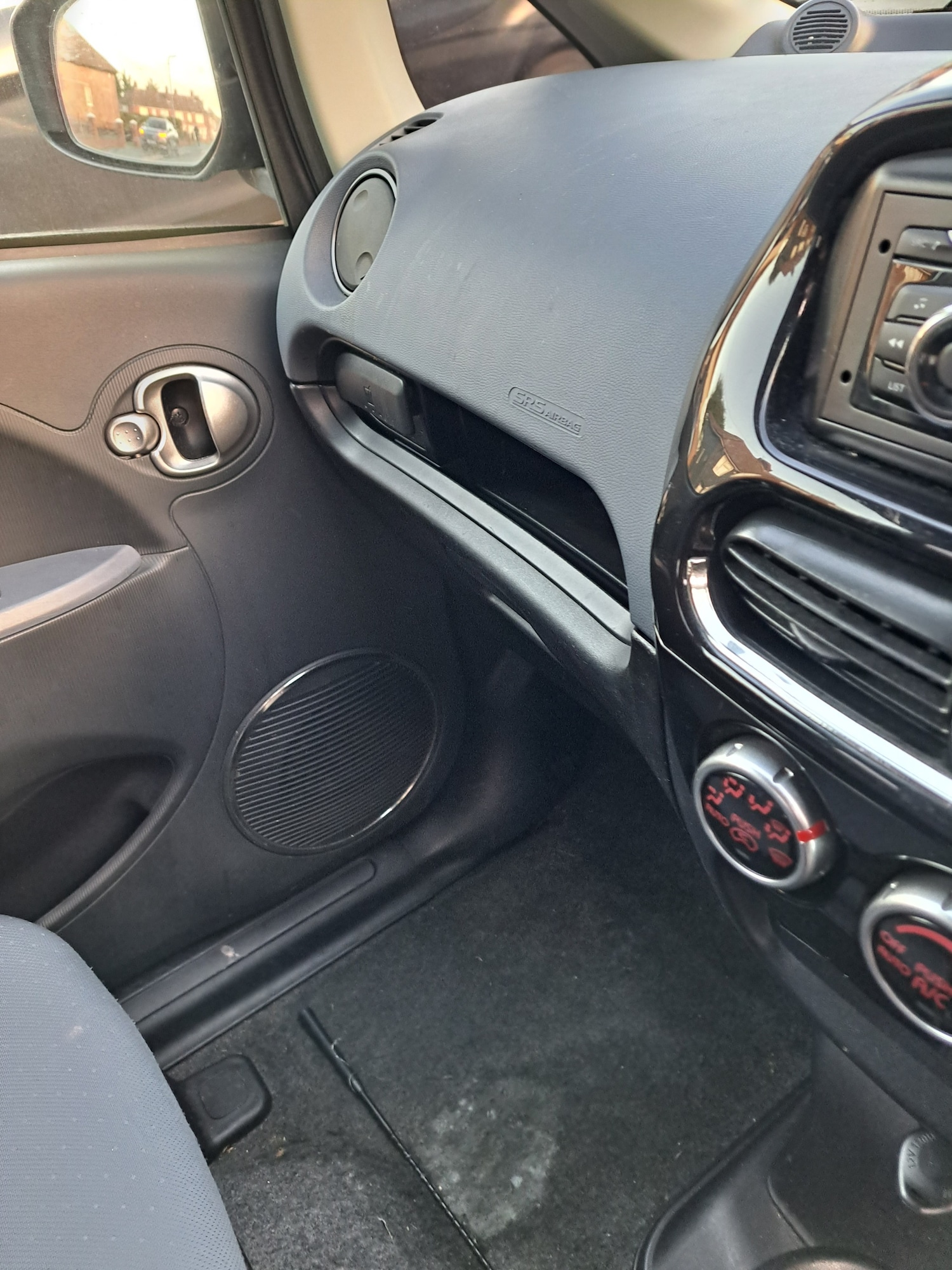 Used Peugeot iOn 2016 for sale - 77020685: Photo 9