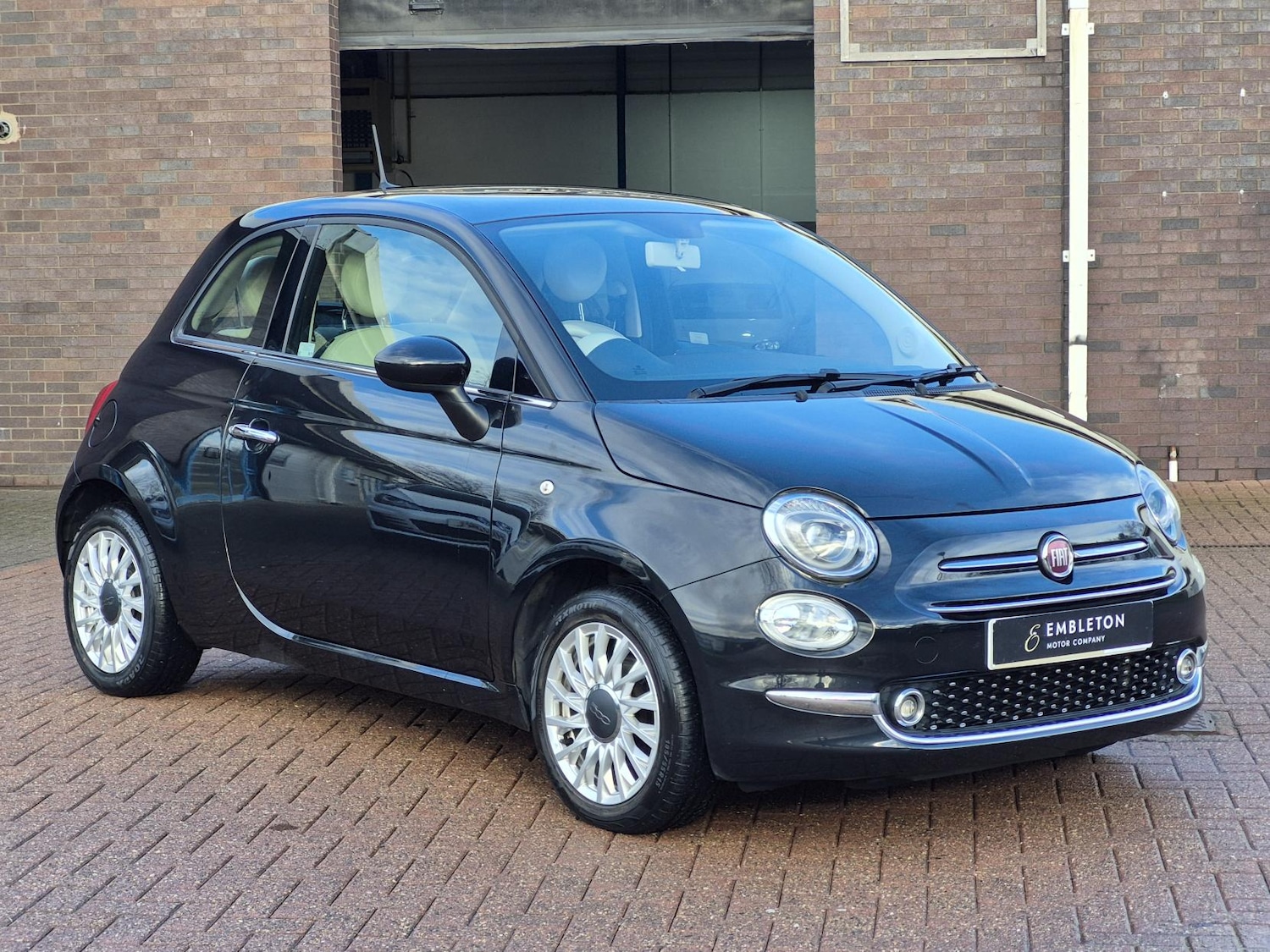 Used Fiat 500 2018 for sale - 76965698: Photo 1
