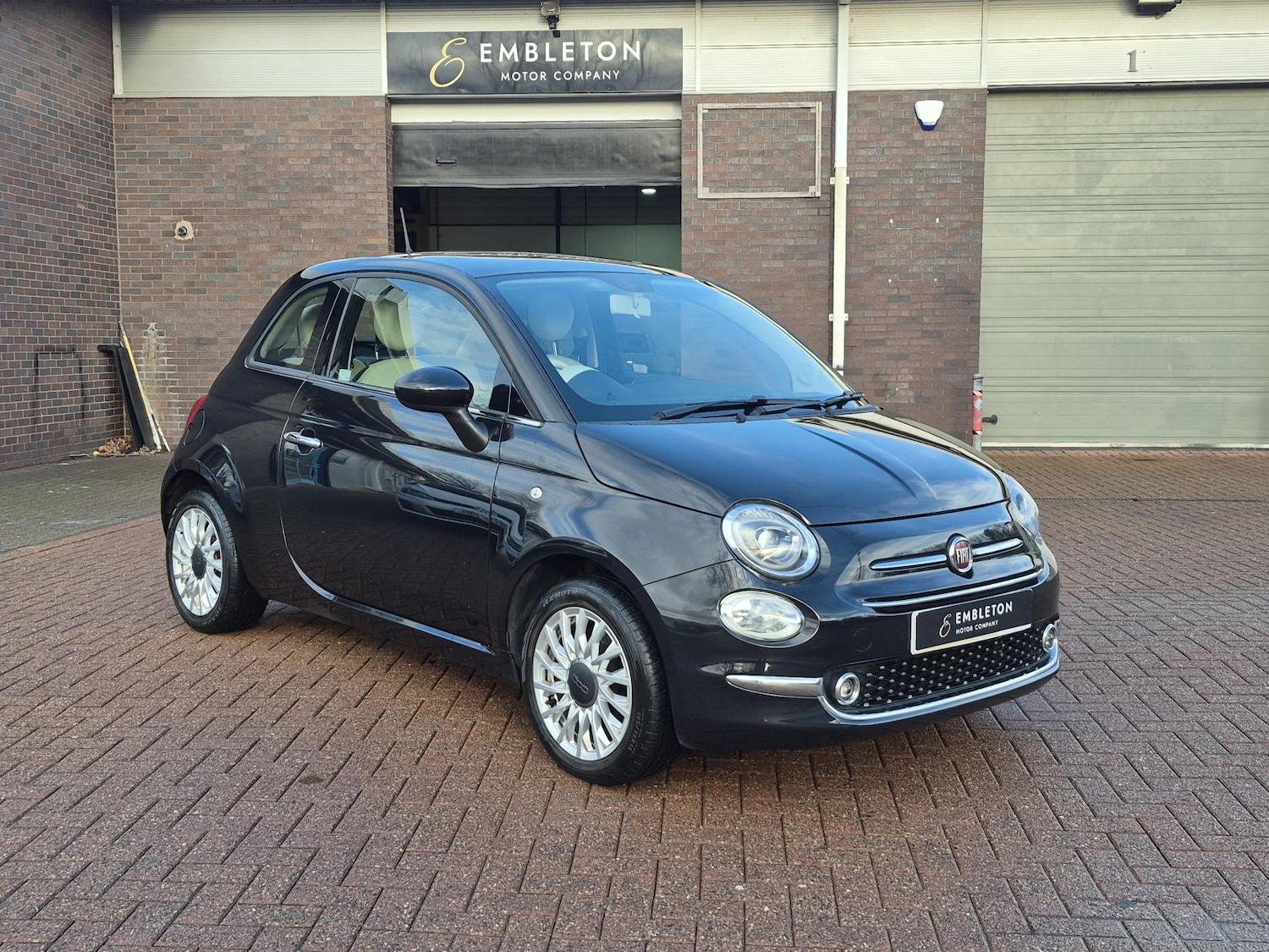 Used Fiat 500 2018 for sale - 76965698: Photo 2
