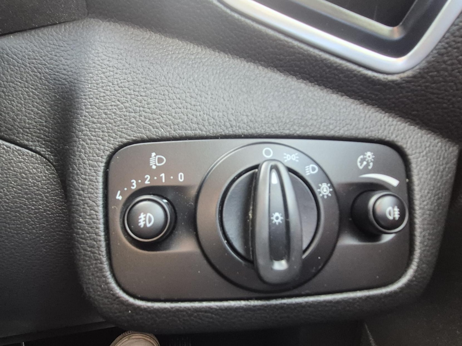 Used Ford Kuga 2014 for sale - 77877855: Photo 20