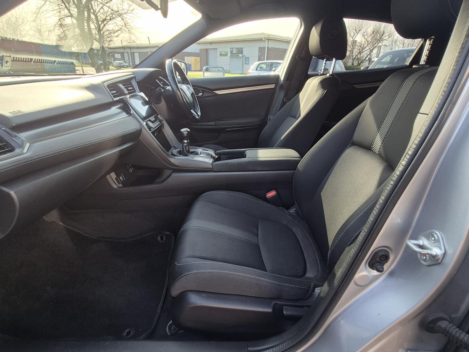 Used Honda Civic 2018 for sale - 77556936: Photo 12