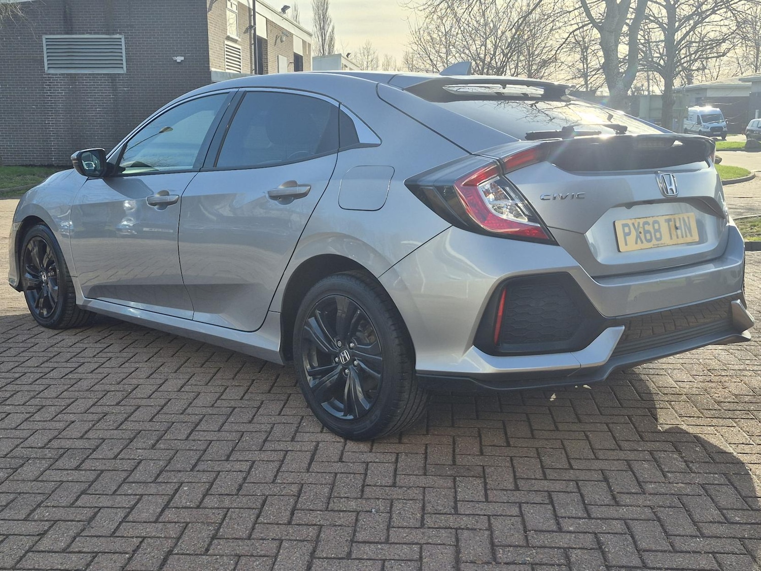 Used Honda Civic 2018 for sale - 77556936: Photo 6