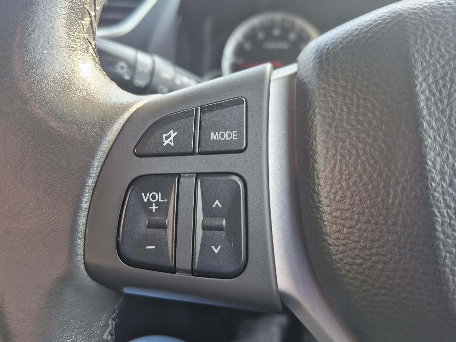 Used Suzuki Swift 2013 for sale - 77763002: Photo 18