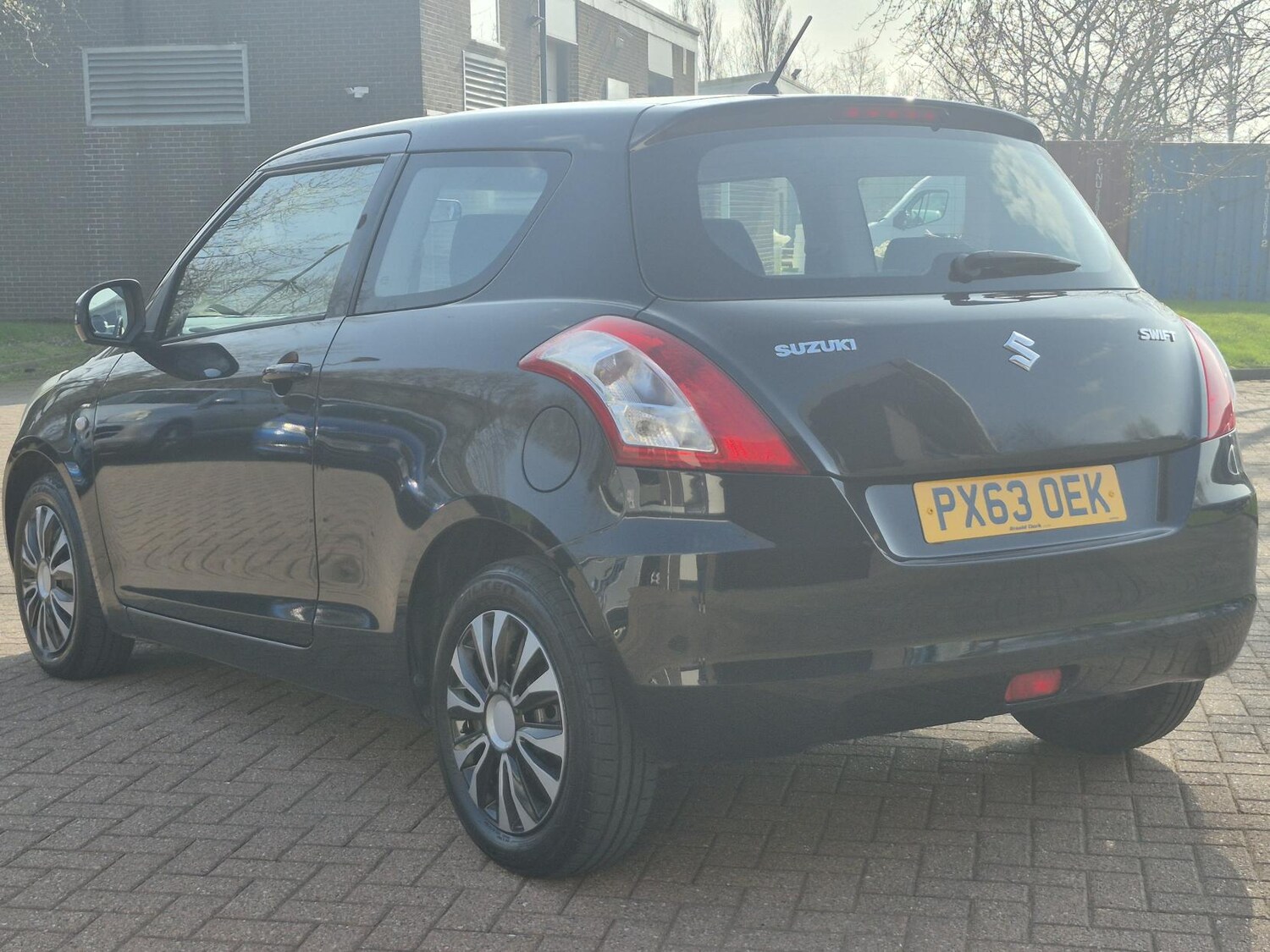 Used Suzuki Swift 2013 for sale - 77763002: Photo 6