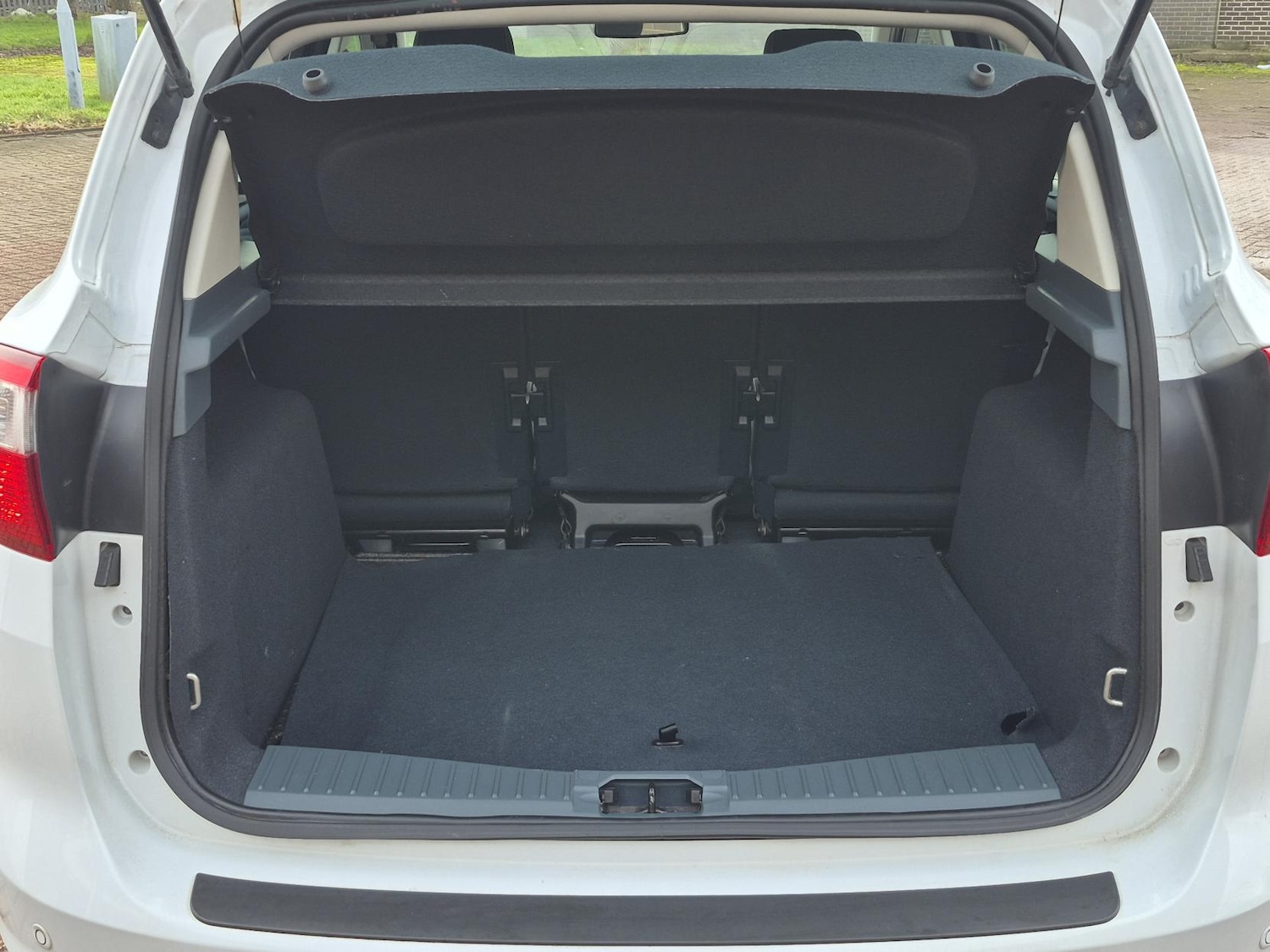 Used Ford C-Max 2015 for sale - 77630929: Photo 10