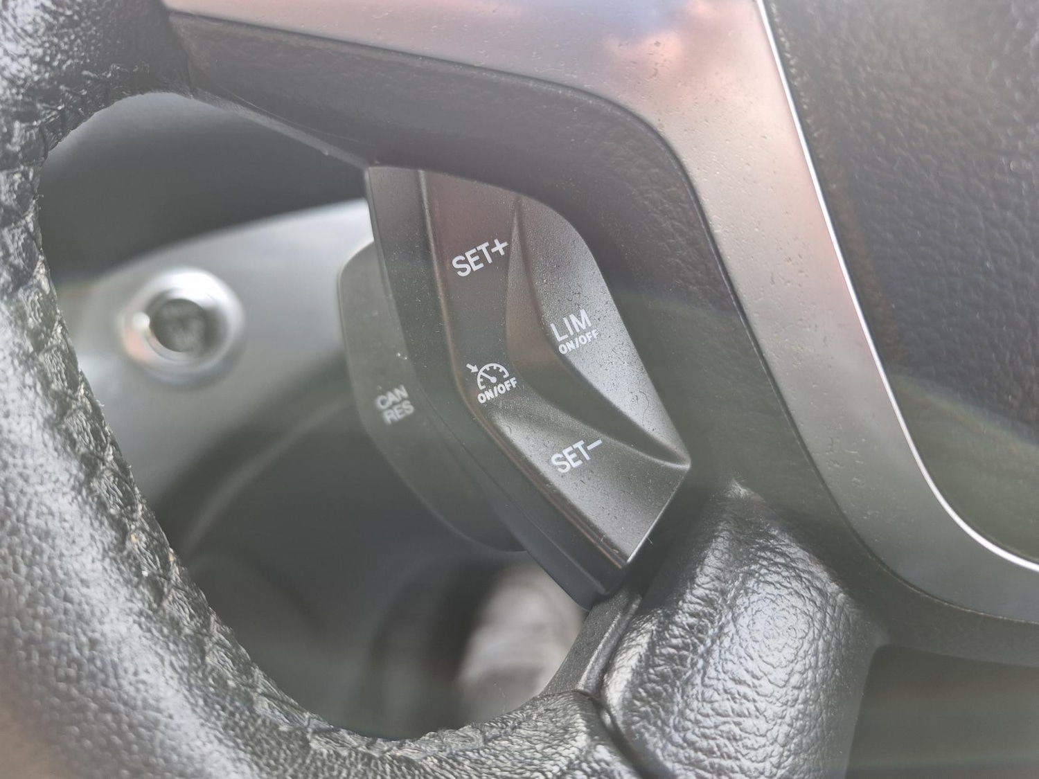 Used Ford C-Max 2015 for sale - 77630929: Photo 23