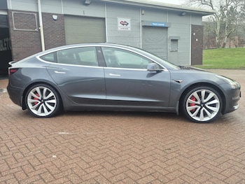 Used Tesla Model 3 2019 for sale - 77235613: Photo