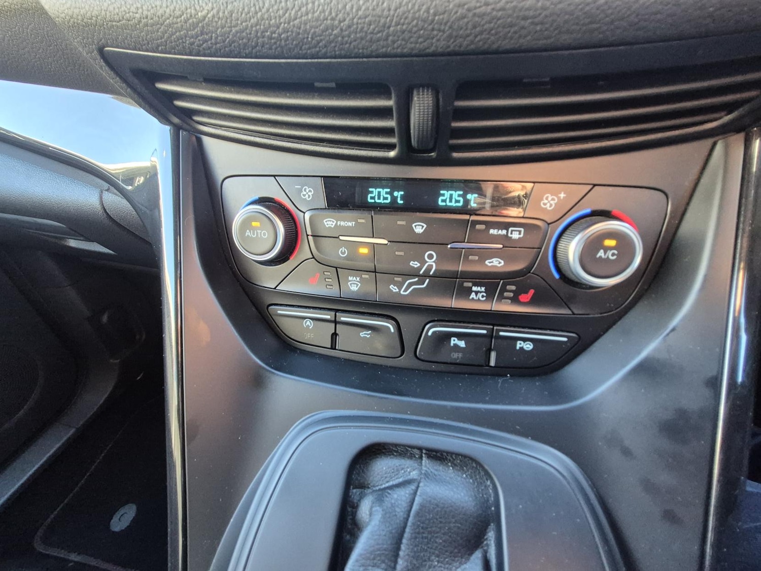 Used Ford Kuga 2018 for sale - 77127784: Photo 16