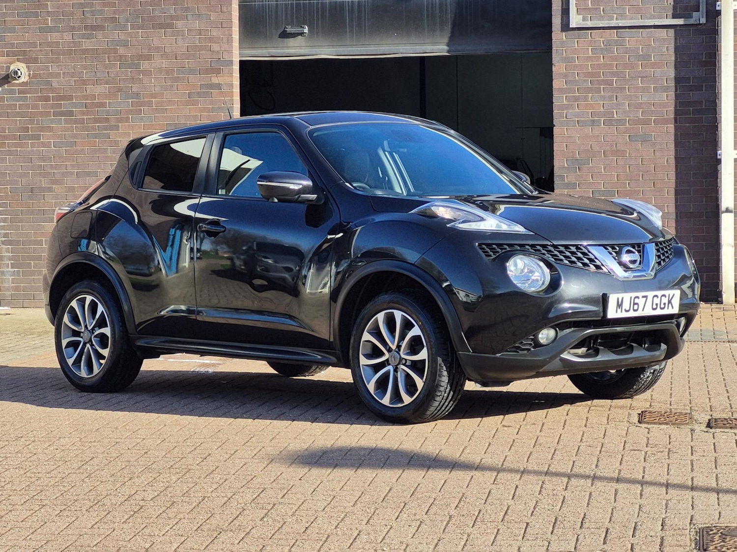 Used Nissan Juke 2017 for sale - 78106241: Photo 2