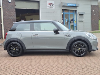 Used MINI Hatch 2021 for sale - 76965696: Photo