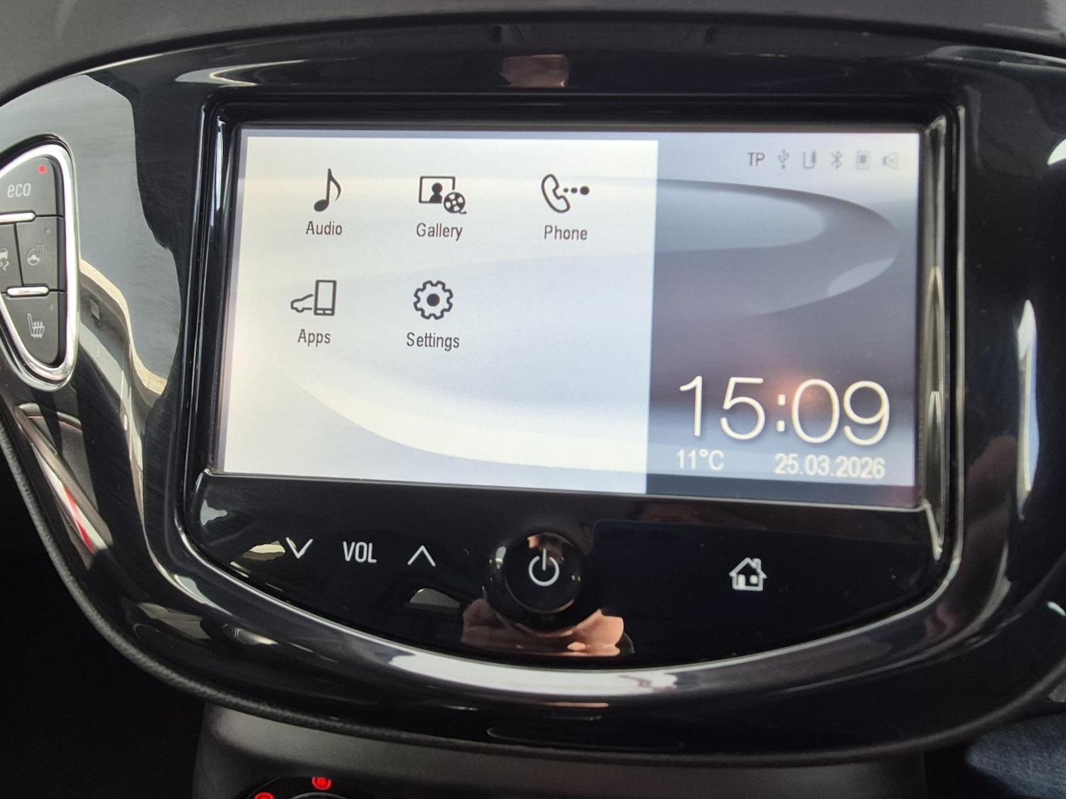 Used Vauxhall ADAM 2015 for sale - 78014790: Photo 22