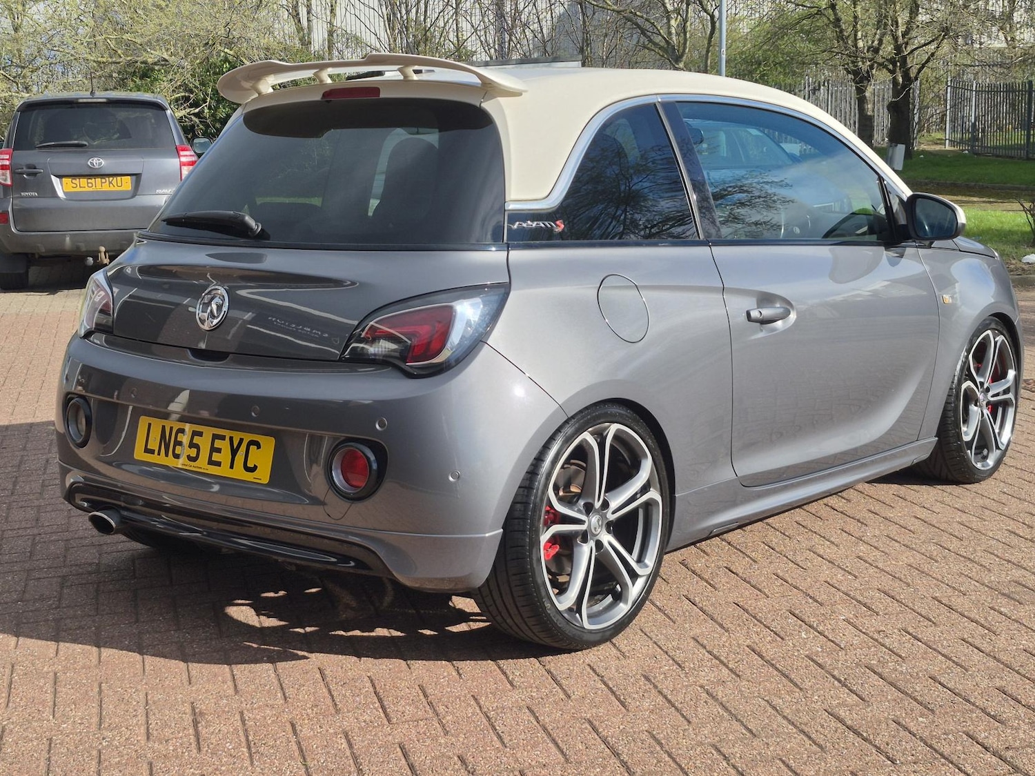 Used Vauxhall ADAM 2015 for sale - 78014790: Photo 4