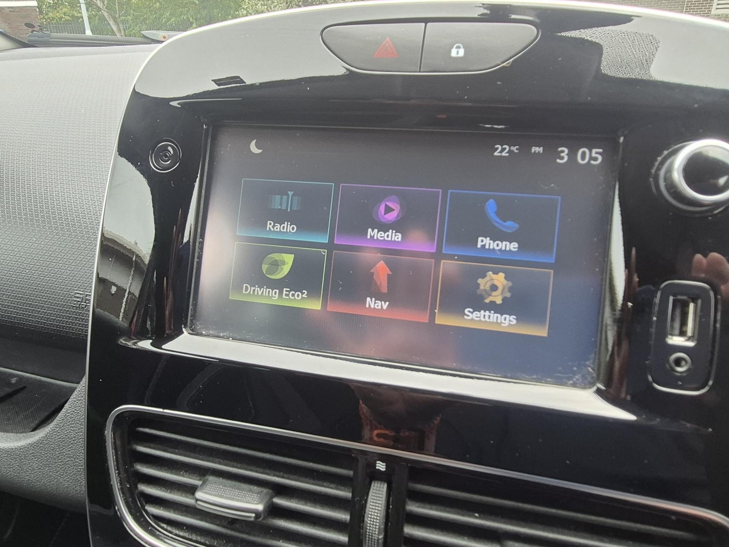 Used Renault Clio 2018 for sale - 76965694: Photo 30