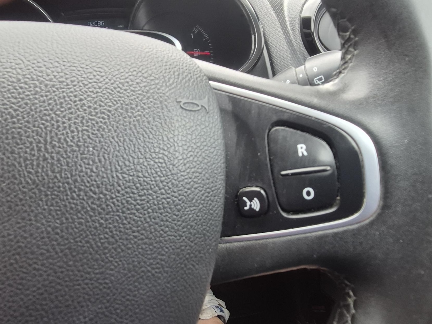 Used Renault Clio 2018 for sale - 76965694: Photo 33