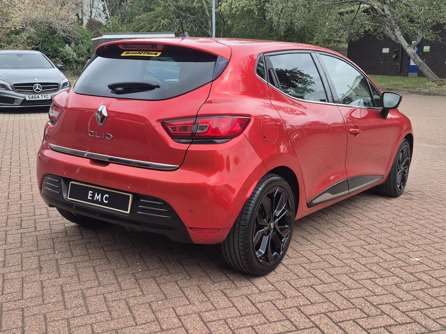 Used Renault Clio 2018 for sale - 76965694: Photo 4