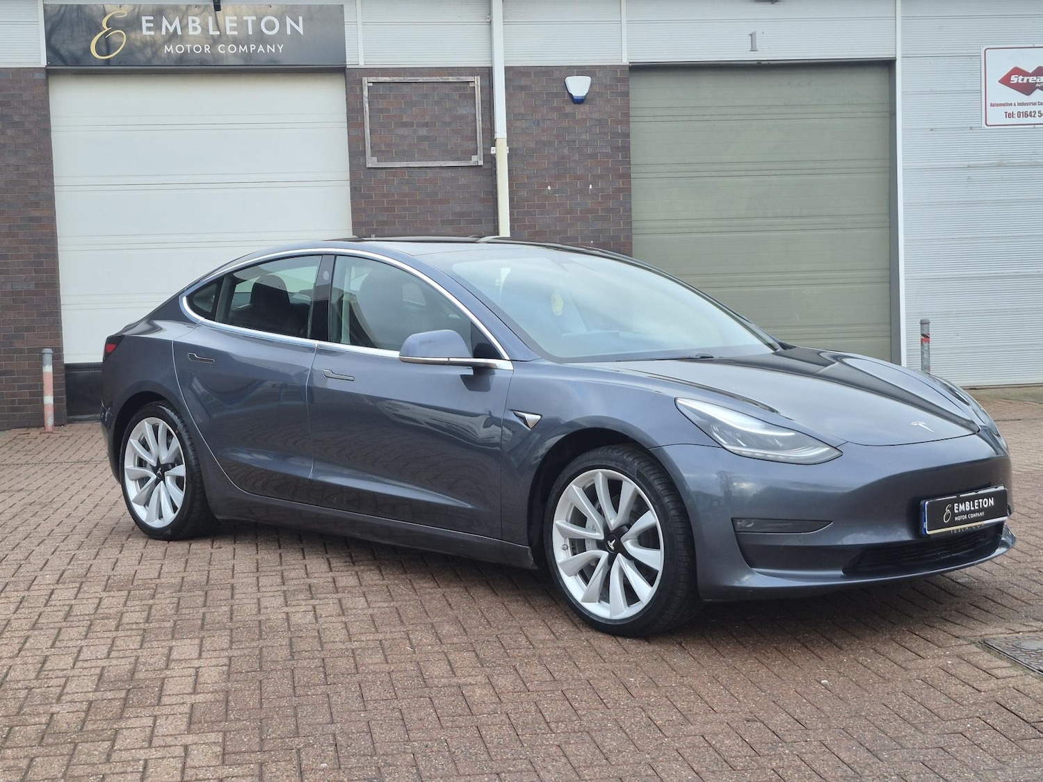 Used Tesla Model 3 2020 for sale - 77026183: Photo 2