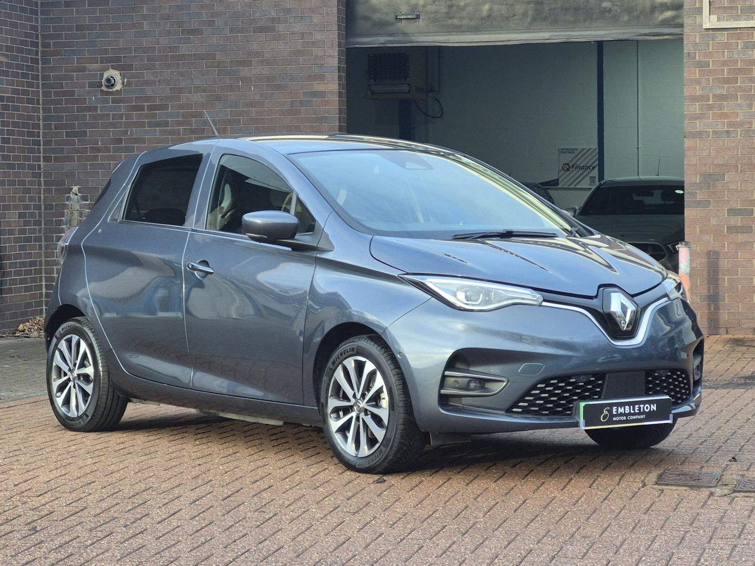Used Renault Zoe 2021 for sale - 76965700: Photo 1