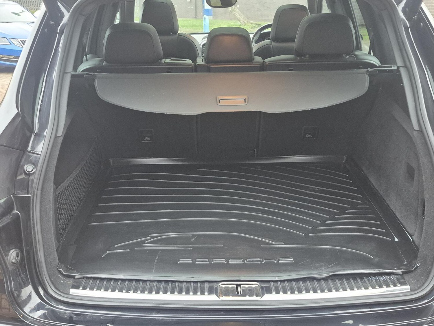 Used Porsche Cayenne 2015 for sale - 77406492: Photo 10