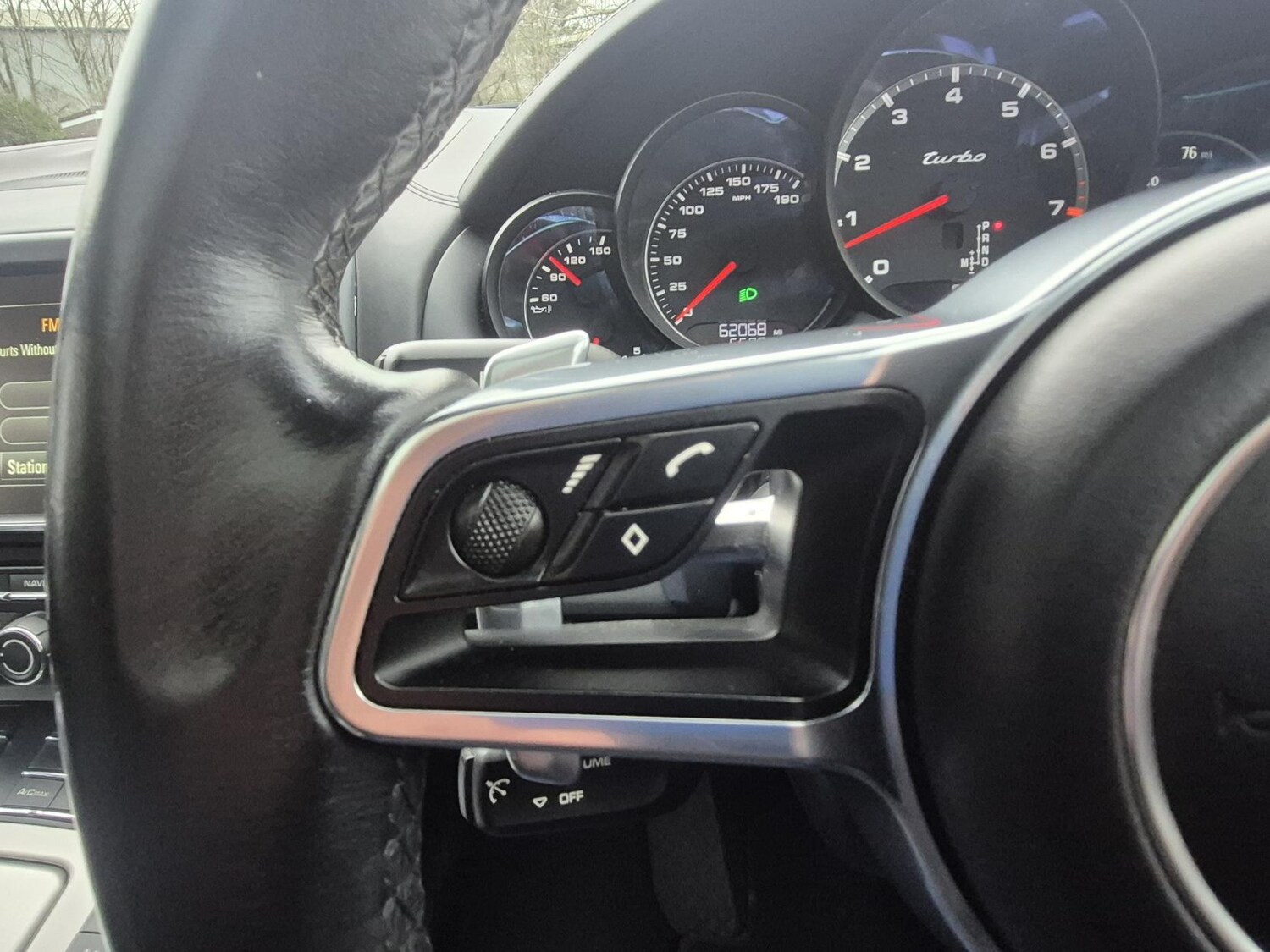 Used Porsche Cayenne 2015 for sale - 77406492: Photo 26