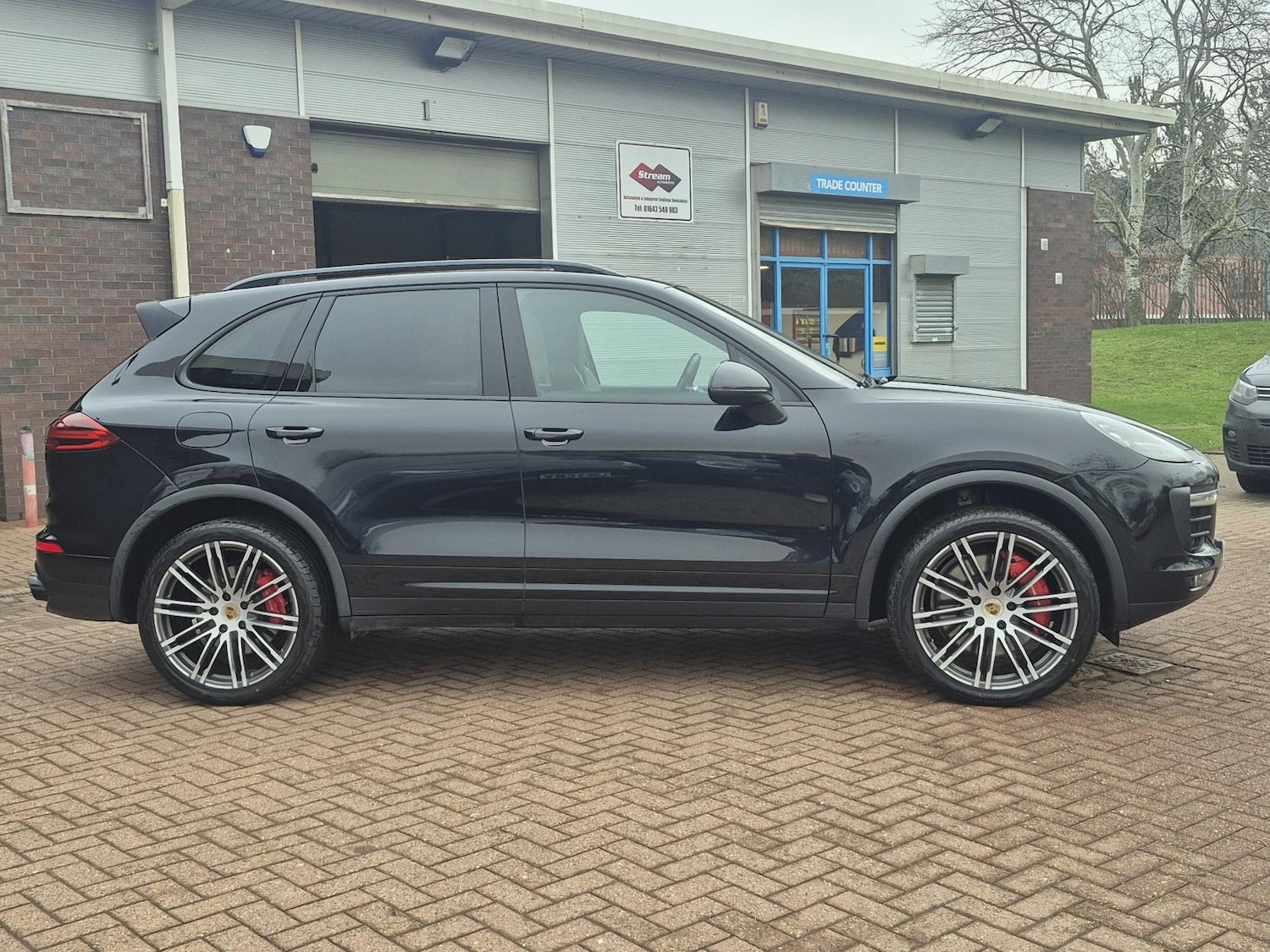 Used Porsche Cayenne 2015 for sale - 77406492: Photo 3