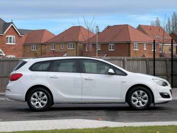 2016 (16) - 1.6 CDTi BlueInjection Design Sports Tourer Euro 6 (s/s) 5dr