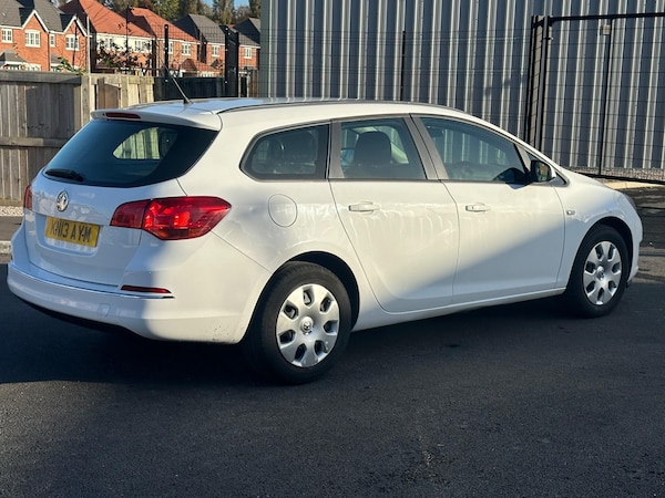 Used Vauxhall Astra 2013 for sale - 74879786: Photo 13