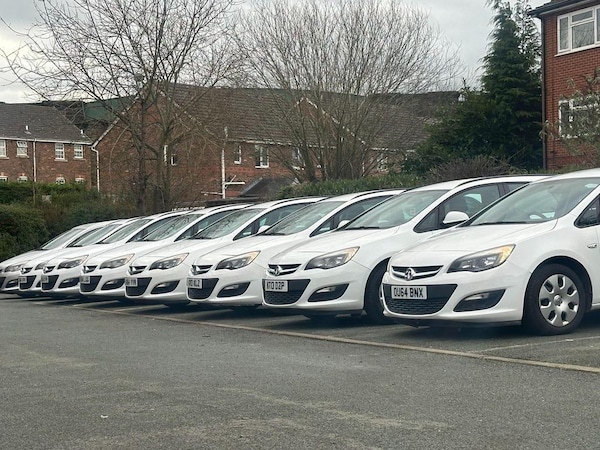 Used Vauxhall Astra 2013 for sale - 74879786: Photo 1