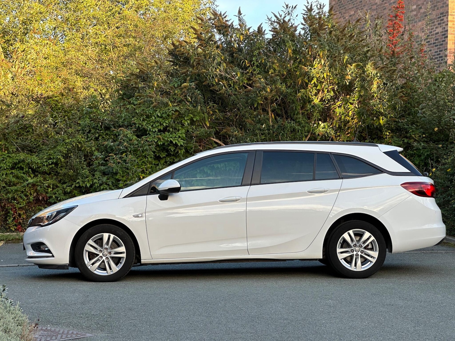 Used Vauxhall Astra 2018 for sale - 75866645: Photo 6