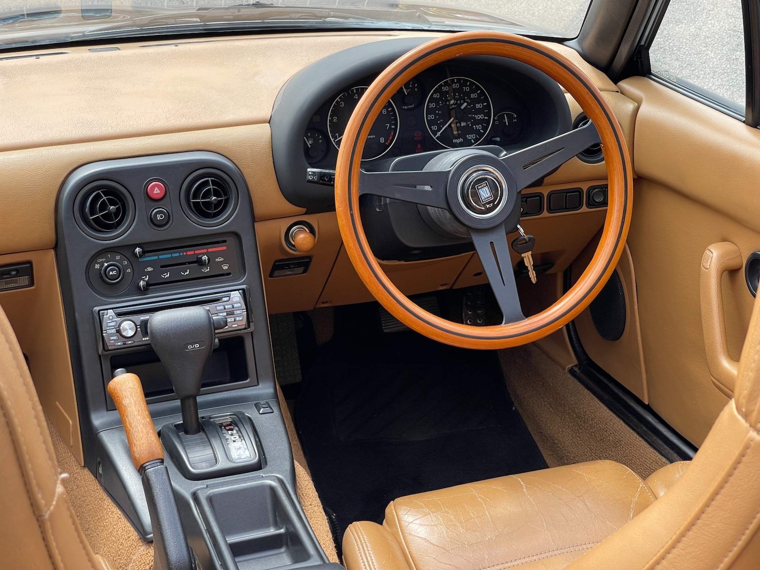 Used Mazda Eunos for sale - 76476582: Photo 6