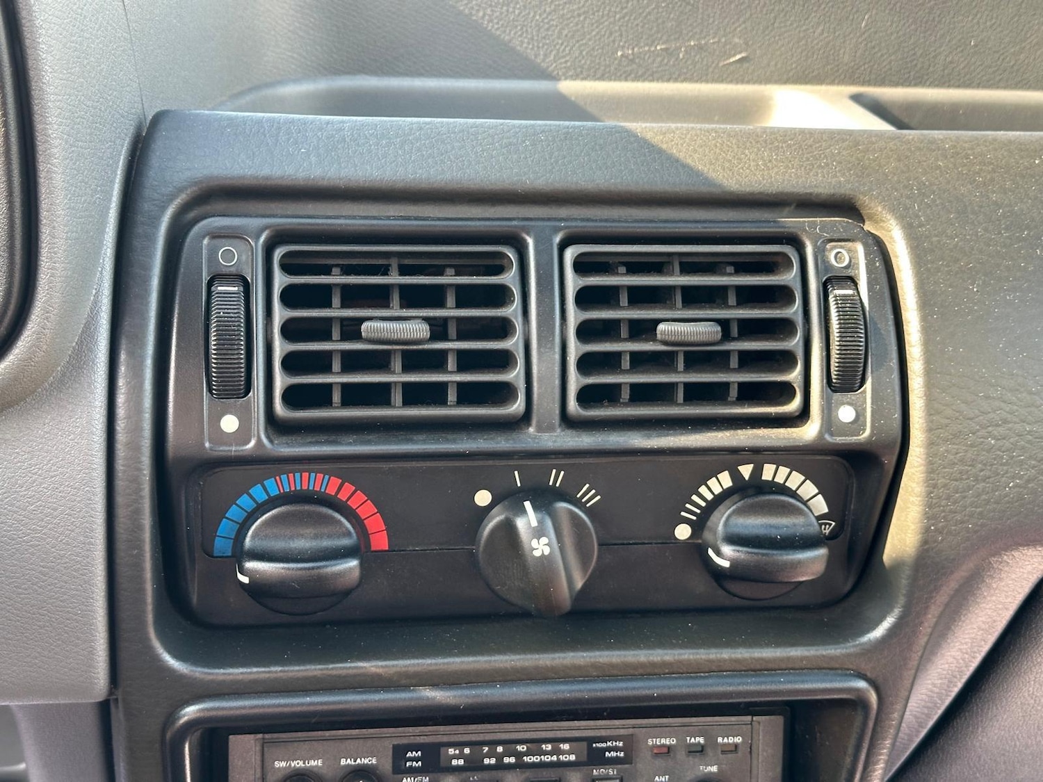 Used Ford Escort for sale - 76476583: Photo 33