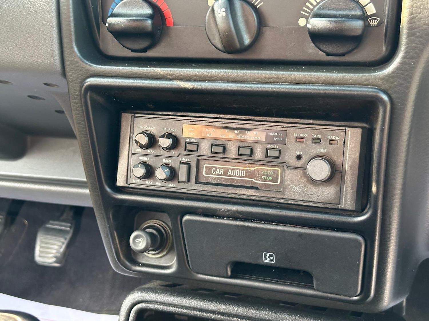 Used Ford Escort for sale - 76476583: Photo 46