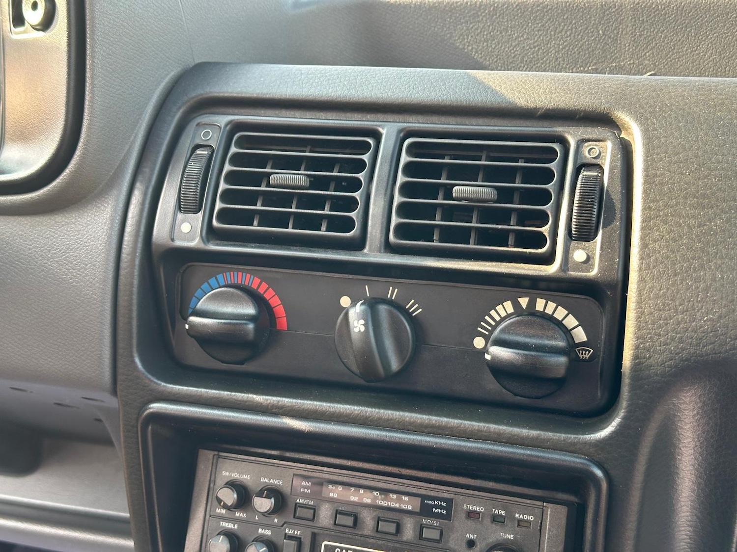 Used Ford Escort for sale - 76476583: Photo 47