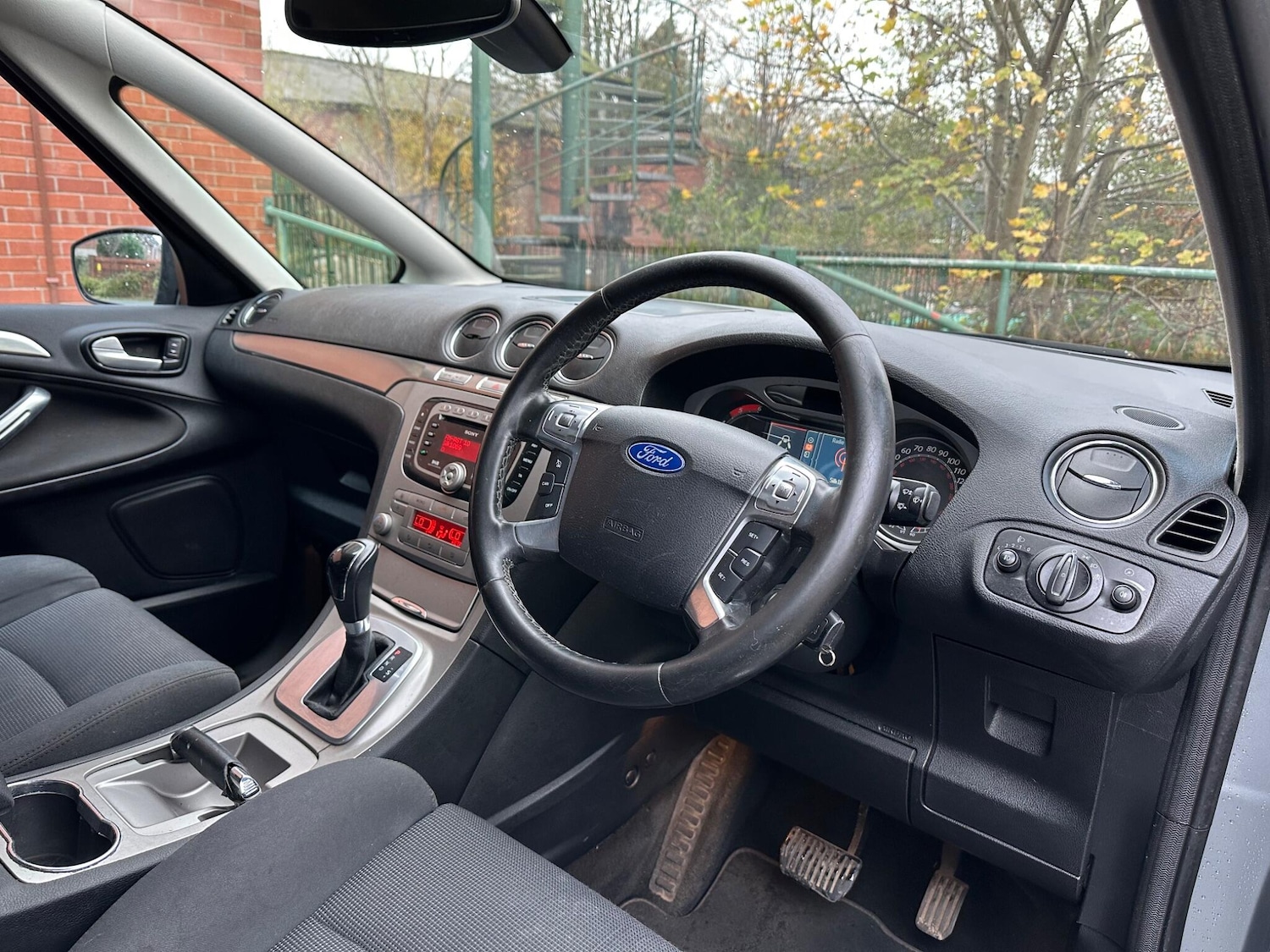 Used Ford S-Max 2009 for sale - 76667345: Photo 17