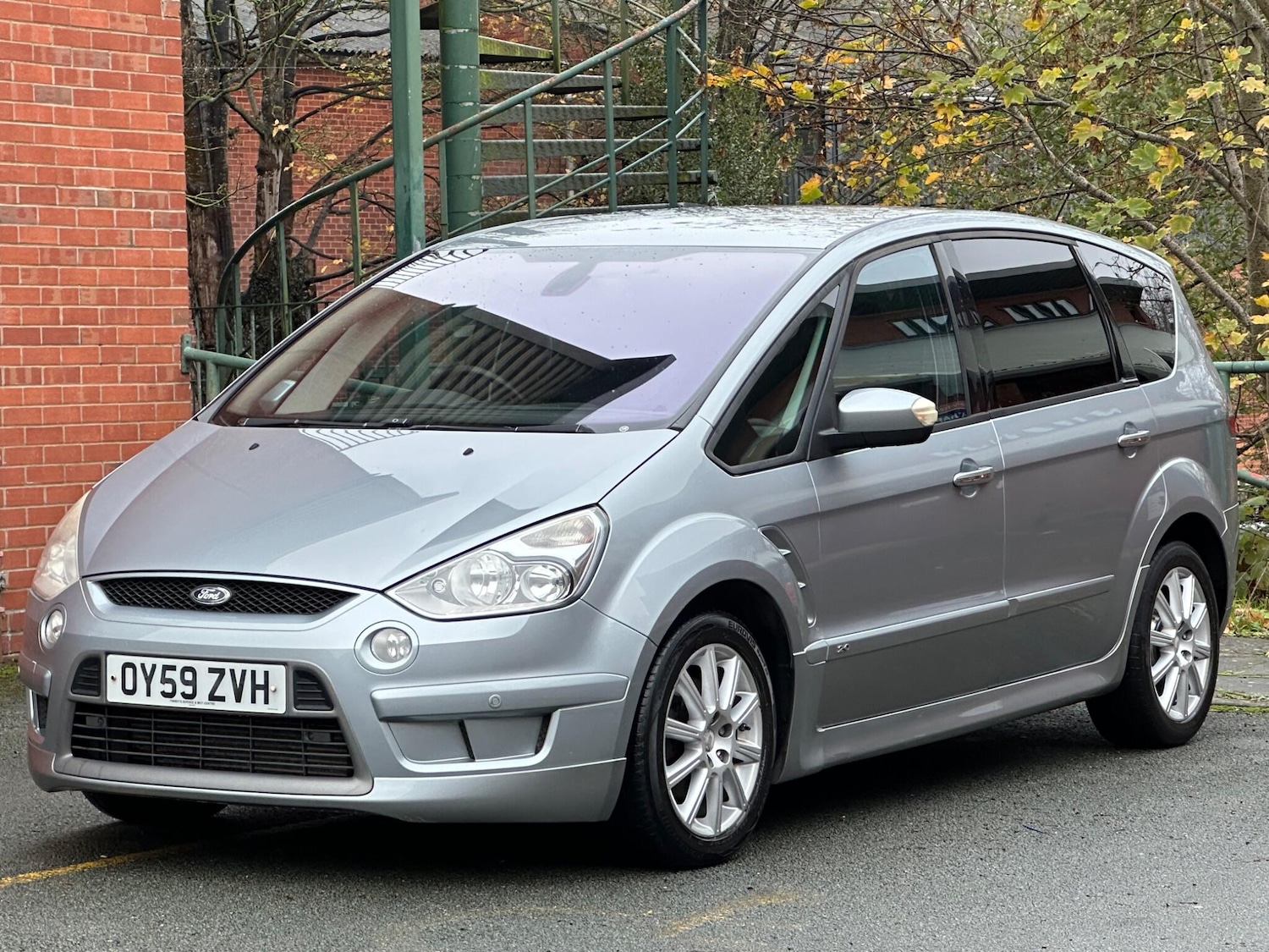 Used Ford S-Max 2009 for sale - 76667345: Photo 3