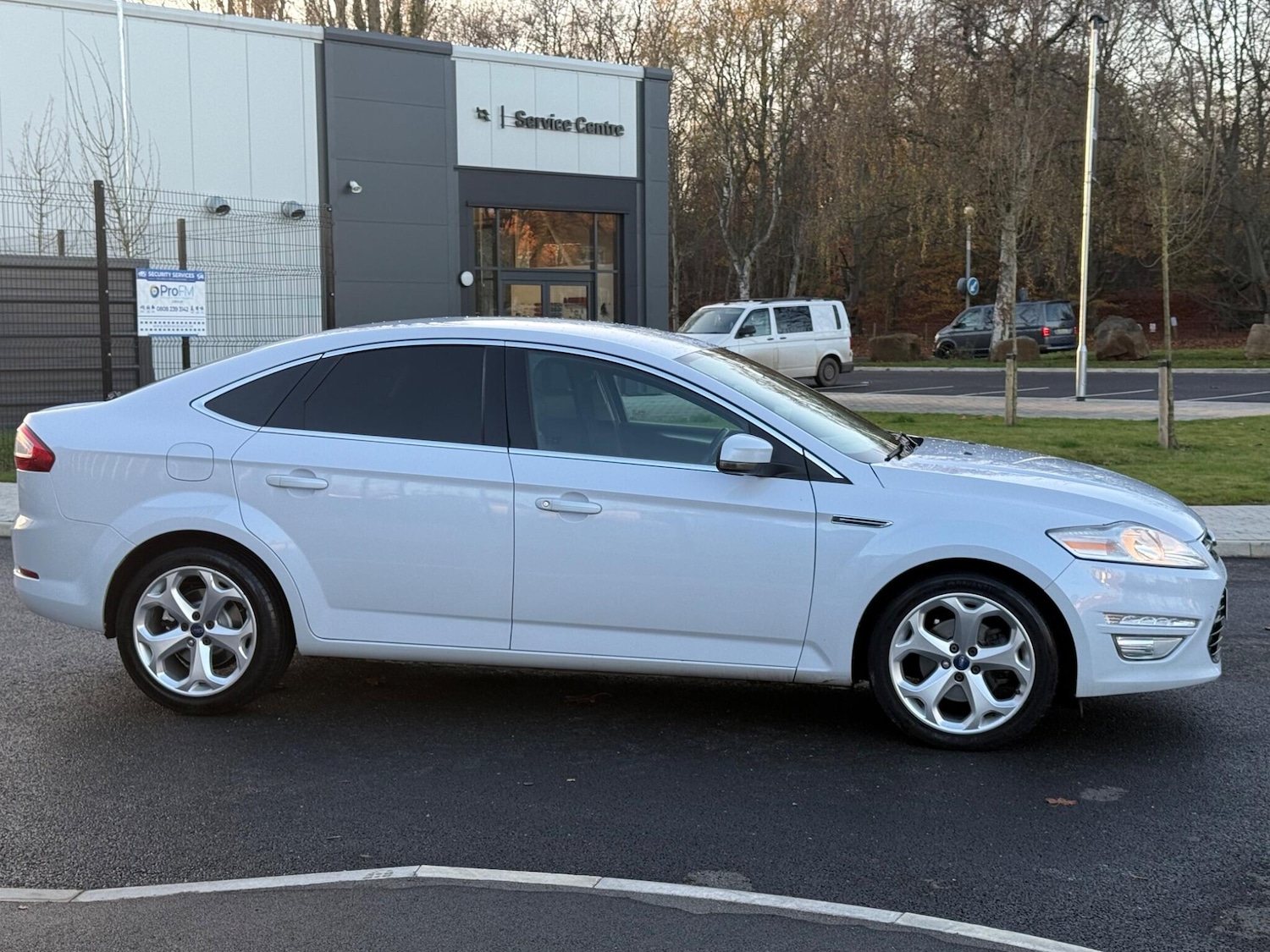 Used Ford Mondeo 2012 for sale - 76727865: Photo 24