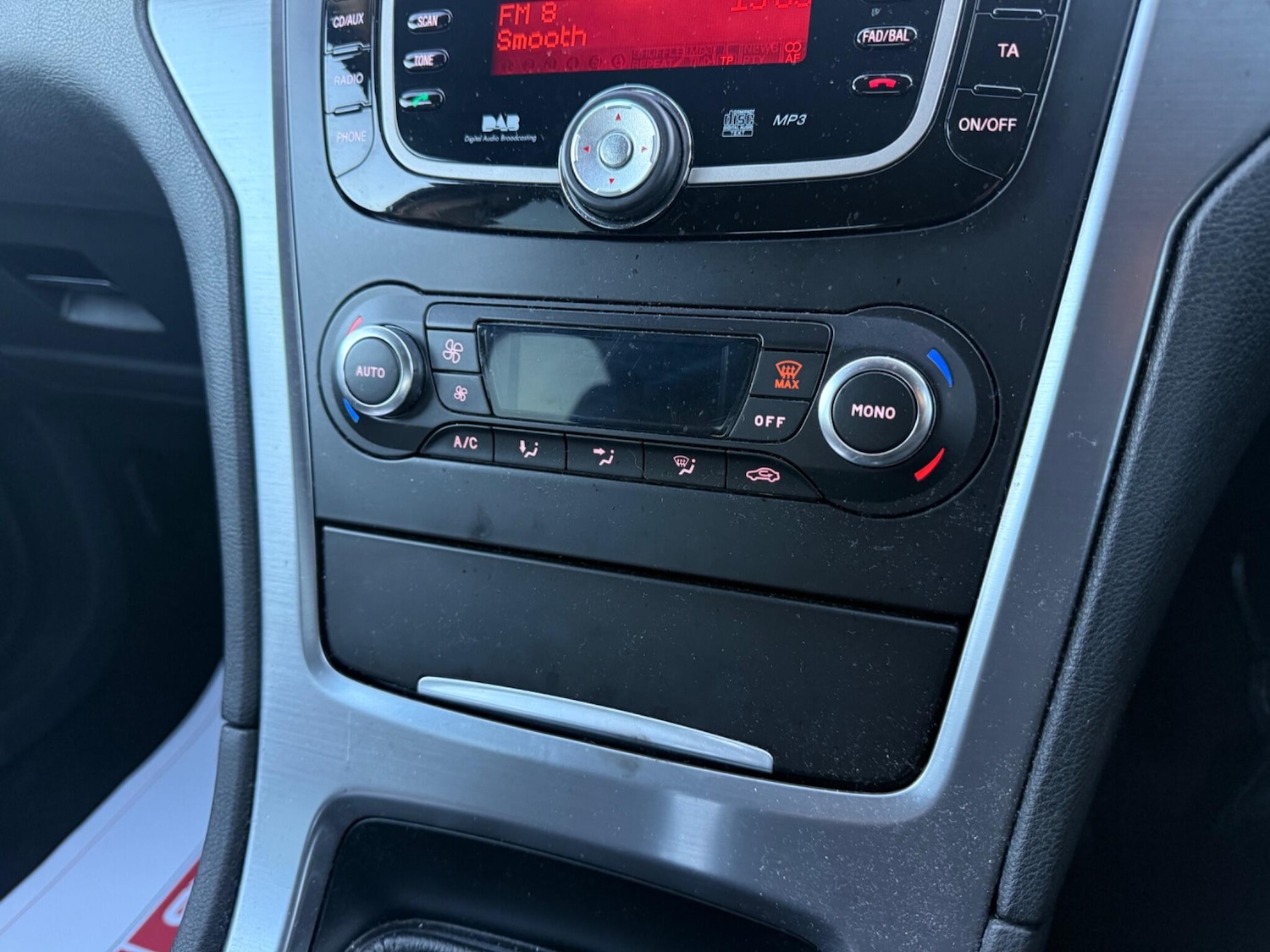 Used Ford Mondeo 2012 for sale - 76727865: Photo 42