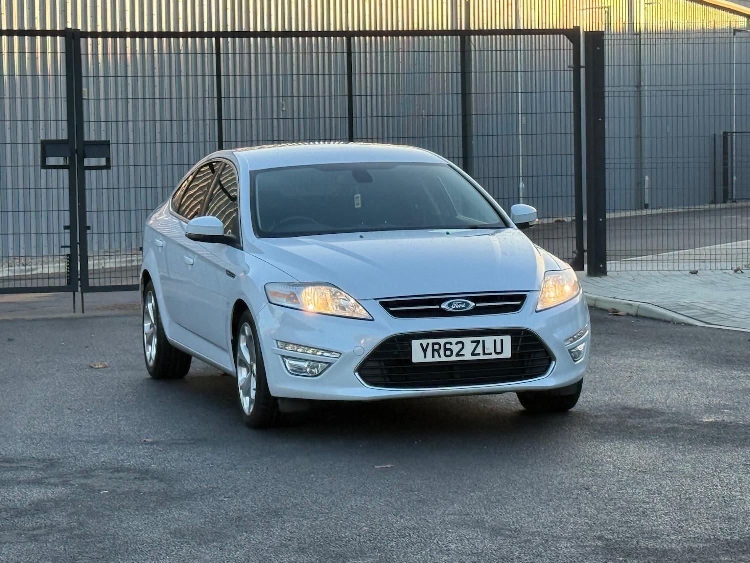 Used Ford Mondeo 2012 for sale - 76727865: Photo 7