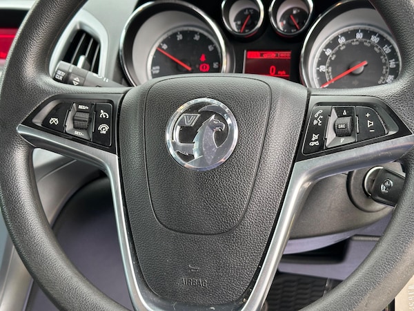 Used Vauxhall Astra 2015 for sale - 75551828: Photo 31