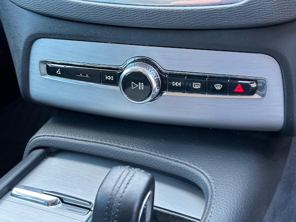 Used Volvo XC90 2021 for sale - 76327398: Photo 39